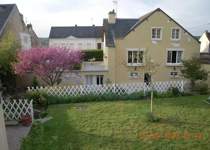 54 Av Rogers Martin Du Gard Homestay